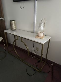 2 Tables