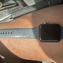 APPLE WATCH SERIES 3 