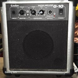 Esteban  G-10 Guitar Amp