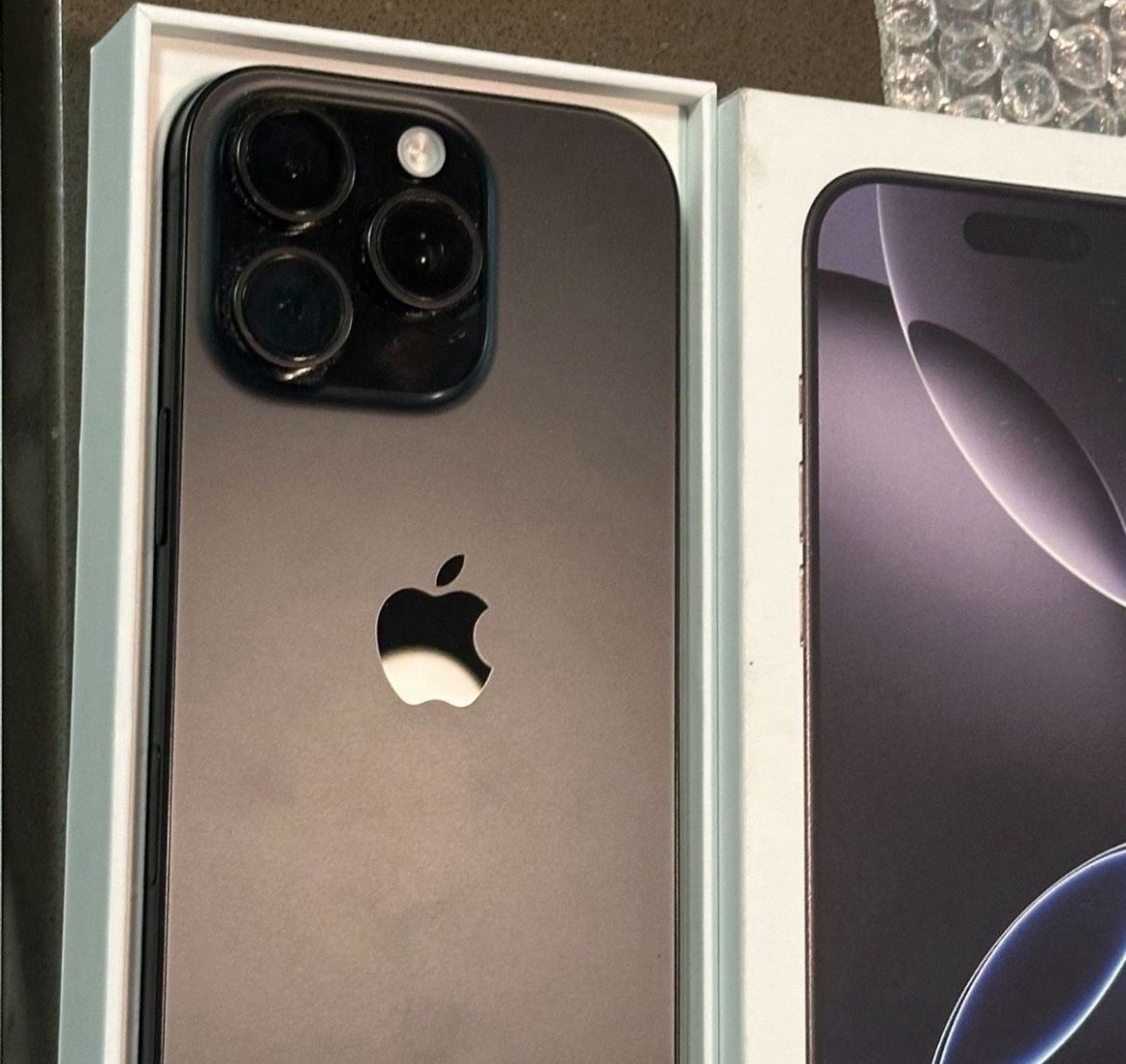iPhone 16 pro brand new unlocked