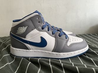 Jordan 1 Mid Cement Grey/ True Blue /white