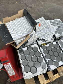 Metallic  Gray Beveled Tile
