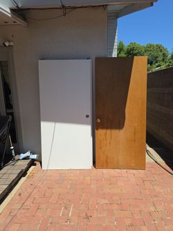 3 hallow doors