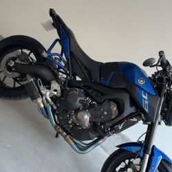 Yamaha FZ09 