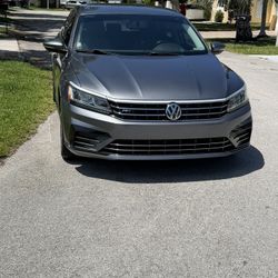 2016 Volkswagen Passat R-Line