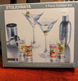8-pc Martini  Cocktail Set for bar (PENDING)