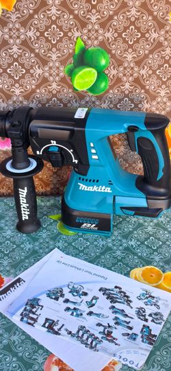 Makita
18V LXT Lithium-Ion 1 in. Brushless Cordless SDS-Plus Concrete/Masonry Rotary Hammer Drill (Tool-Only)