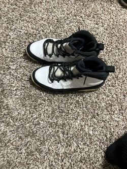 Jordan retro 9s size 10.5