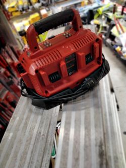 Milwaukee Multi-Bay Battery Charger