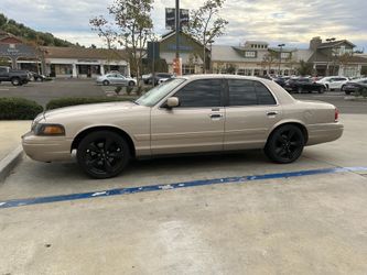 1998 Ford Crown Victoria LX