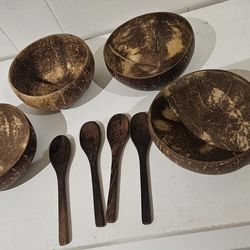 Coconut bowls w/spoons