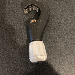 Klein Tools Electrician's Conduit Scoring Tool