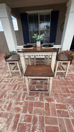 High bar table set