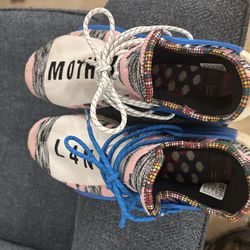 Human races size 11.5