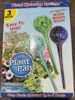 Wyndham House Plant Pals Watering Globes 3-Pack