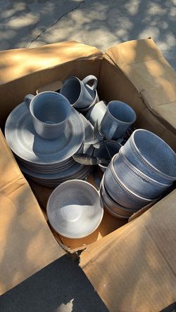 Blue Stoneware Dinnerware Set