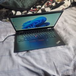Lenovo Yoga TouchScreen: TypeC, Windows11 V-25H2. MS-office 2024