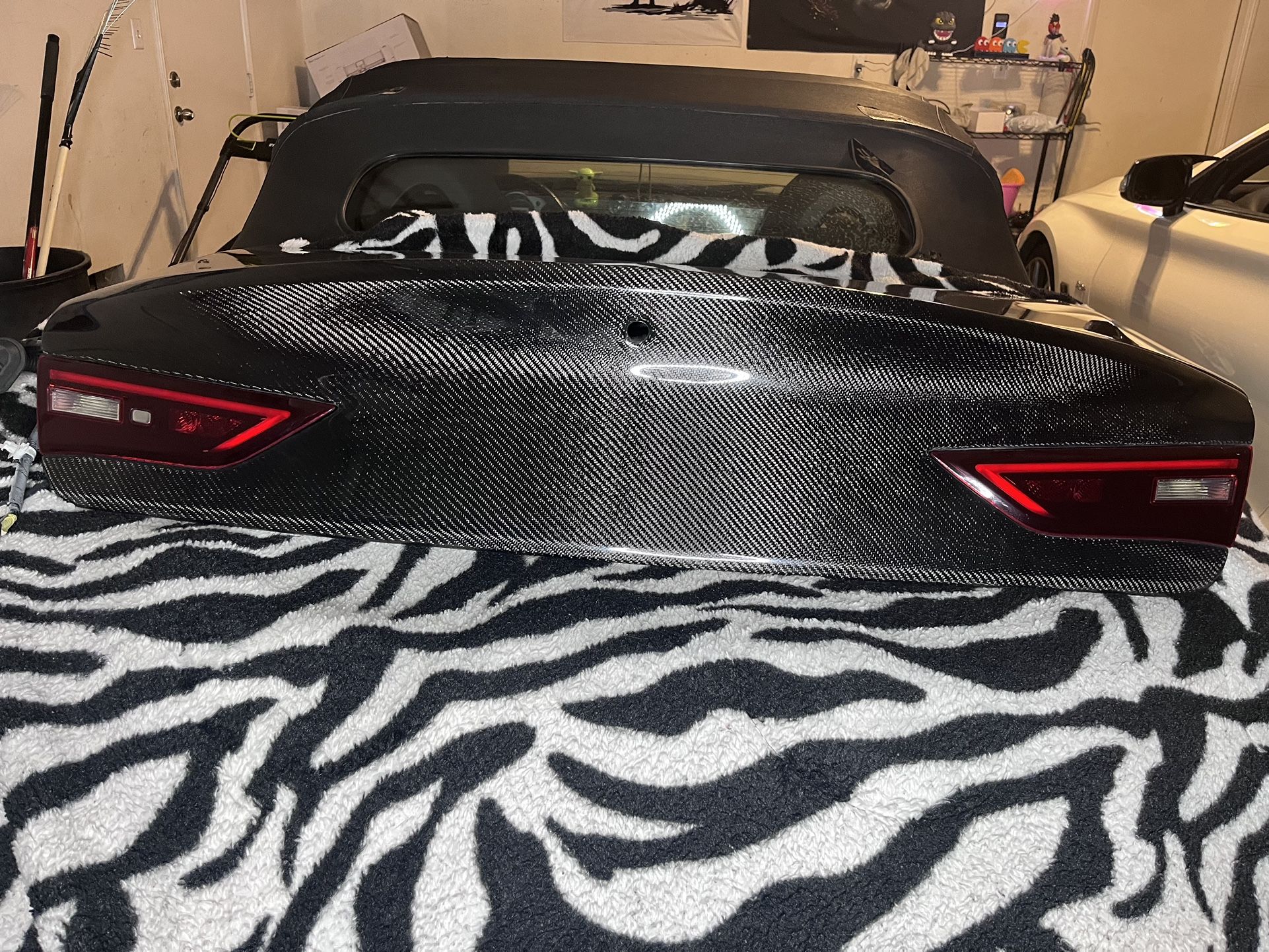 Infiniti Q60 Carbon Fiber Trunk