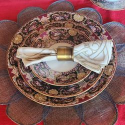 Everything In The Pic Is Included $299 Fine Diningware