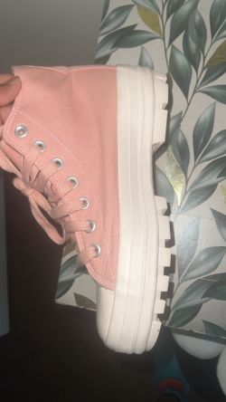 Pink platform sneakers