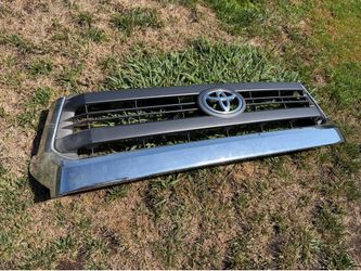Toyota Tundra Grille