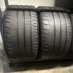 PAIR OF TIRE 295 30 20 MICHELIN 85% LIFE