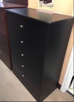 Five drawers dresser