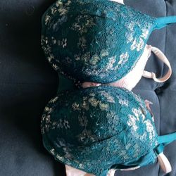 Victoria Secrets Bras 36DD