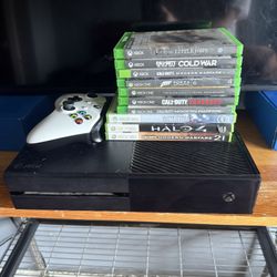 Xbox One W Controller And Games 
