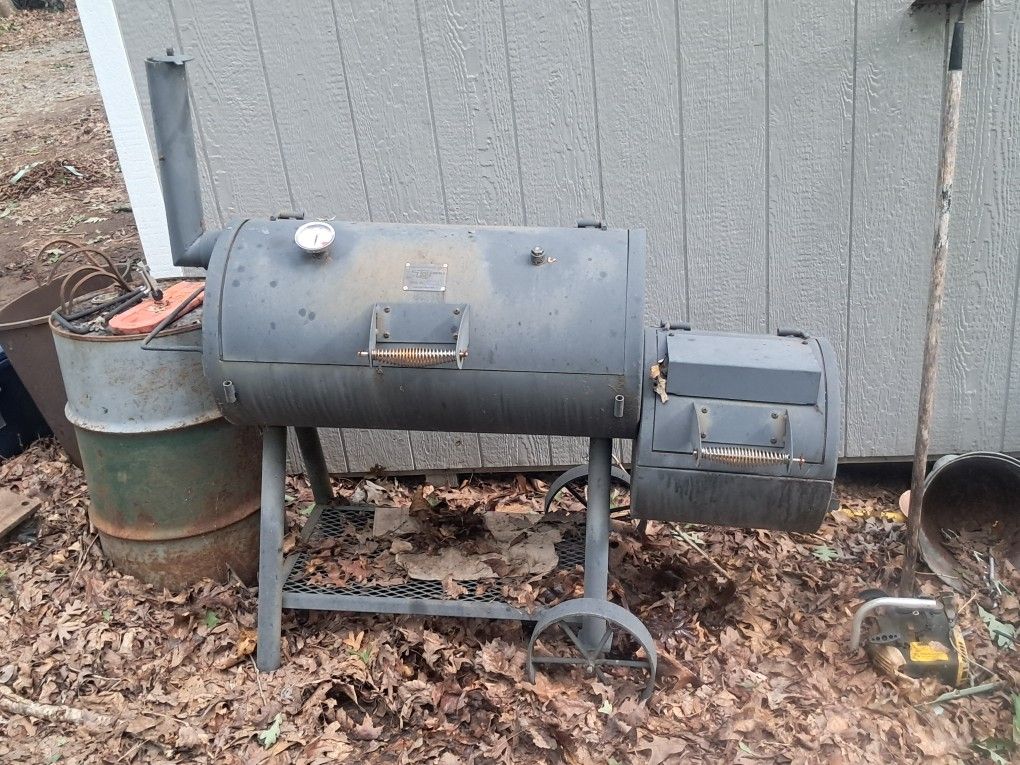 Smoker Grill 
