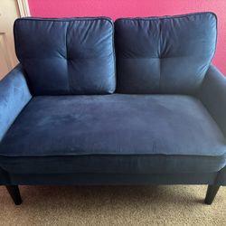 Love Seat Couch 