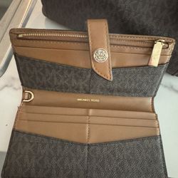 Michael Kors Purse And Wallet