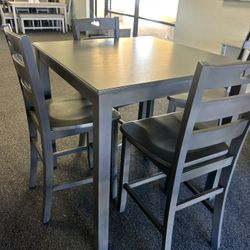 Dining Table With 4 Stools 