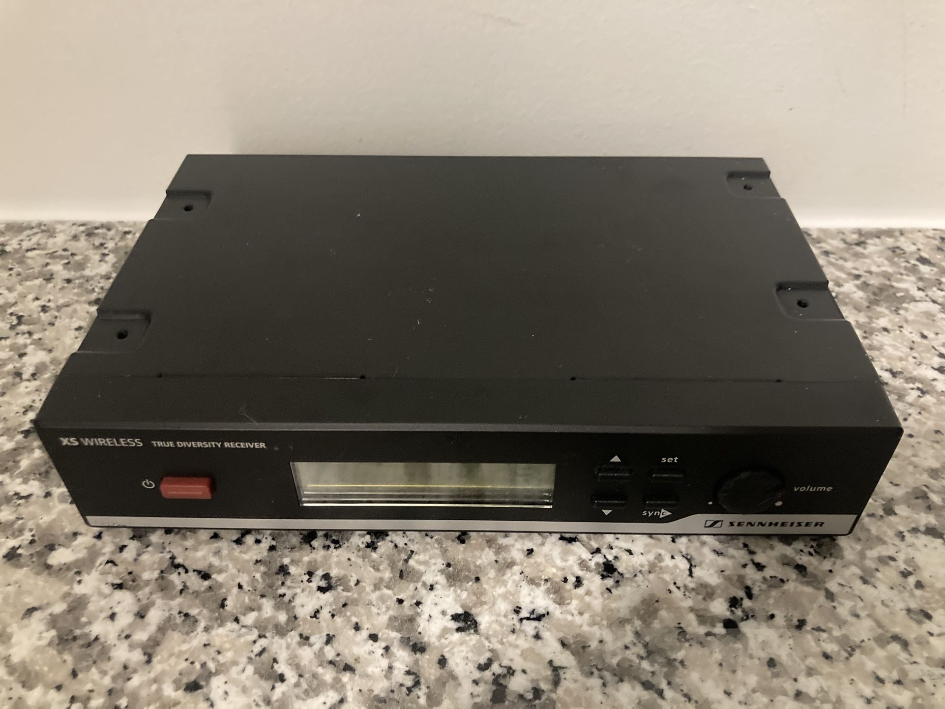 SENNHEISER TRUE DIVERSITY RECEIVER EM 10 π»π€