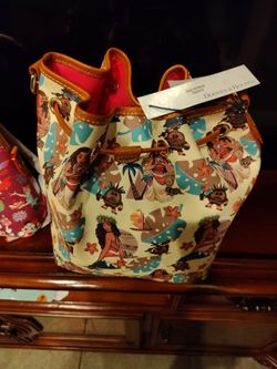 Dooney & Bourke bag