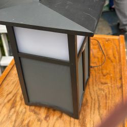 Bluetooth Speaker And LED Light. 