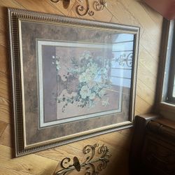 Large Beautiful Picture and 2 large Sconces.