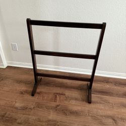 ANTIQUE- Dark Brown Antique Solid Wood Quilt Rack