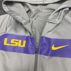 Nike LSU full zip hoodie in excellent shape! Size women’s large! 