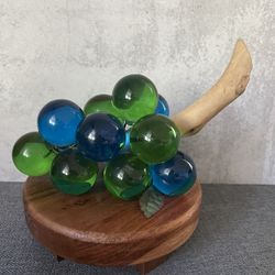 Vintage MCM Lucite Grapes Bunch Bundle EUC Green Blue