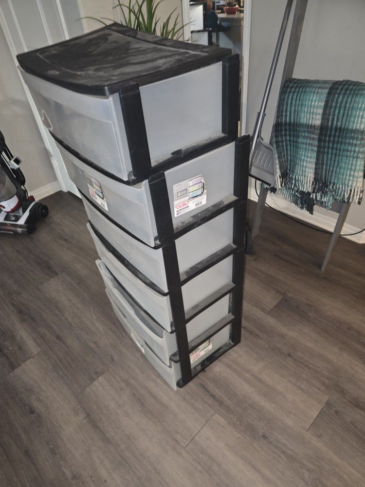 2 Sets Of Plastic Drawers