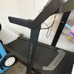 Pro form treadmill