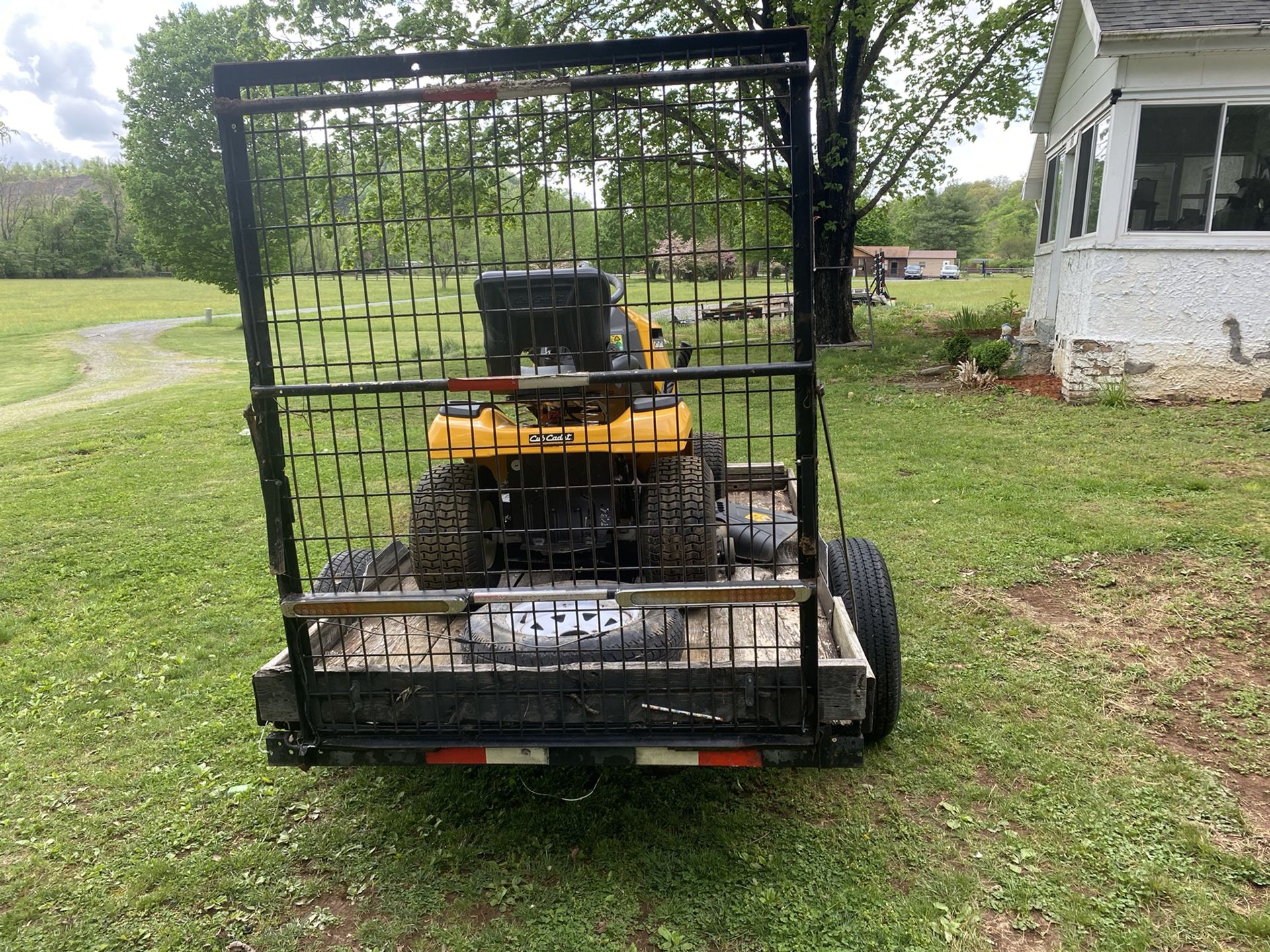 Cub Cadet Rideing Mower 22 Hp 