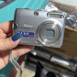 Nikon Cool pix P4