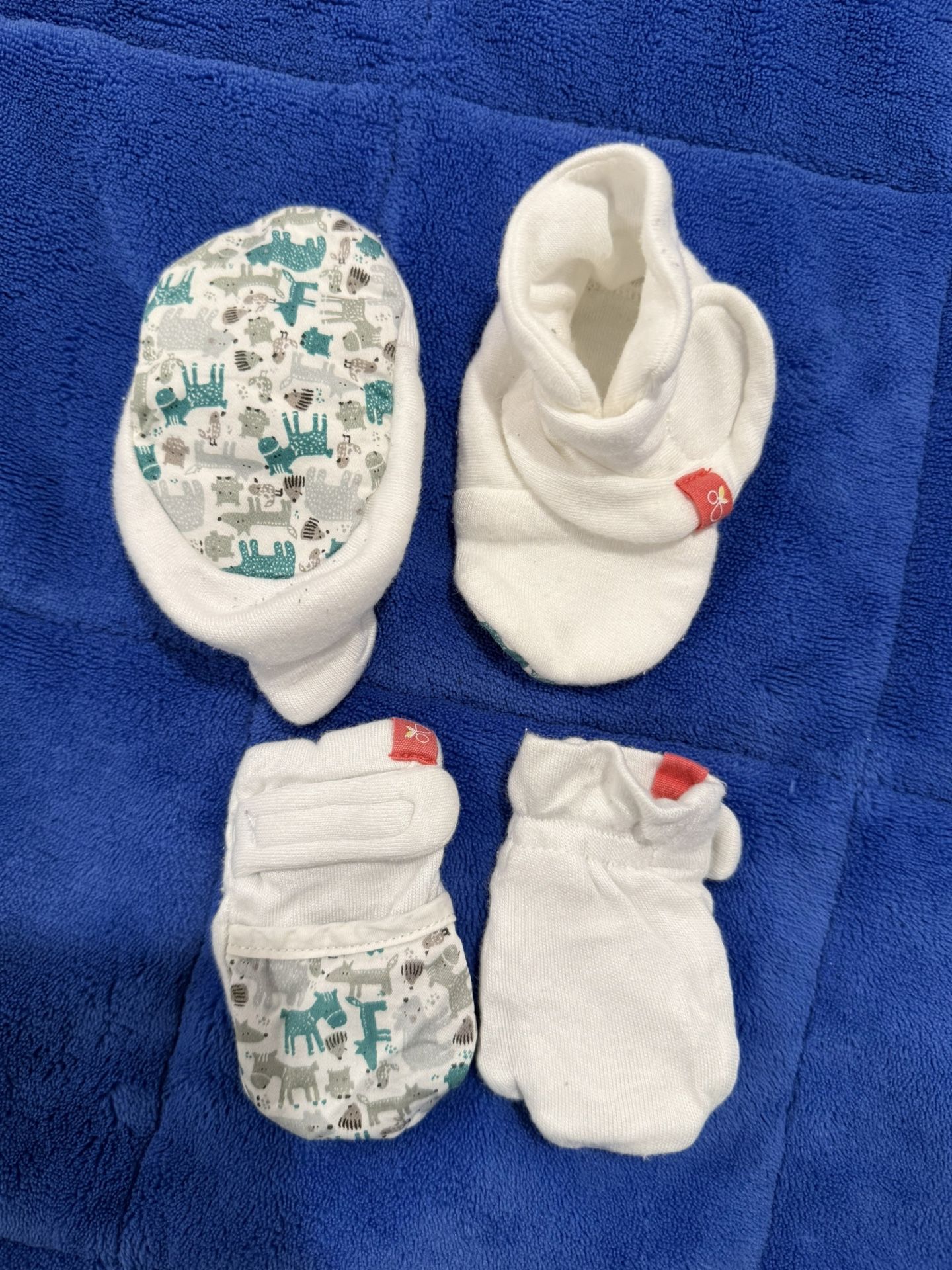 Baby mittens and boots set Goumikids