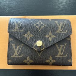 Victorine wallet