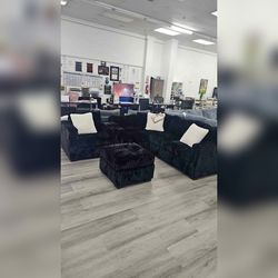 Black Sectional sofa with ottoman