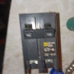 100. Amp Square D Breaker 