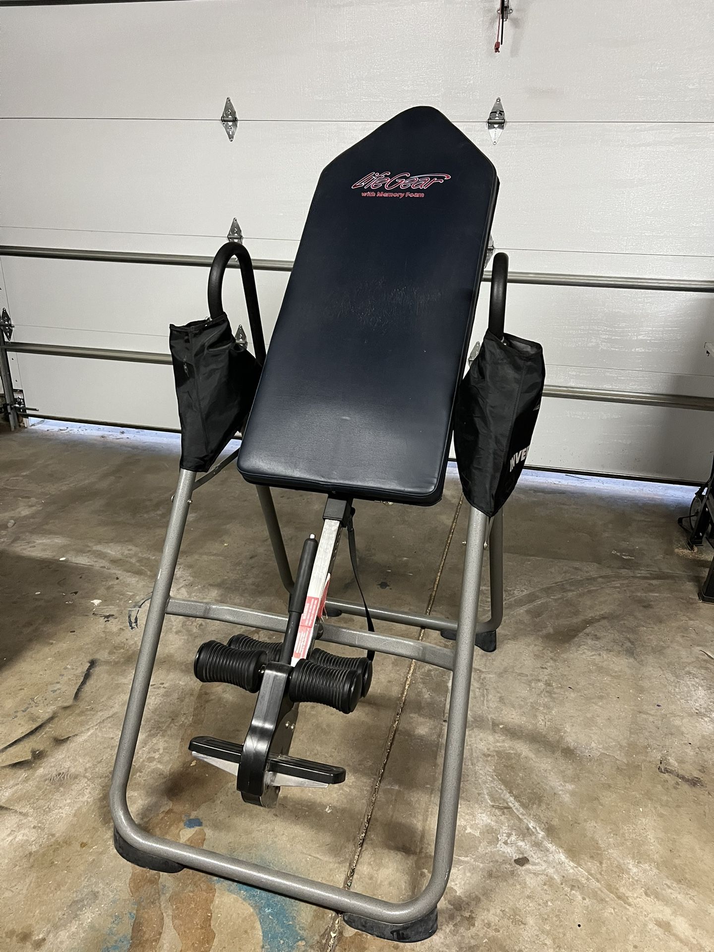 Life Gear Inversion Table