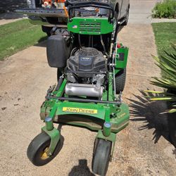 John Deere Mowe